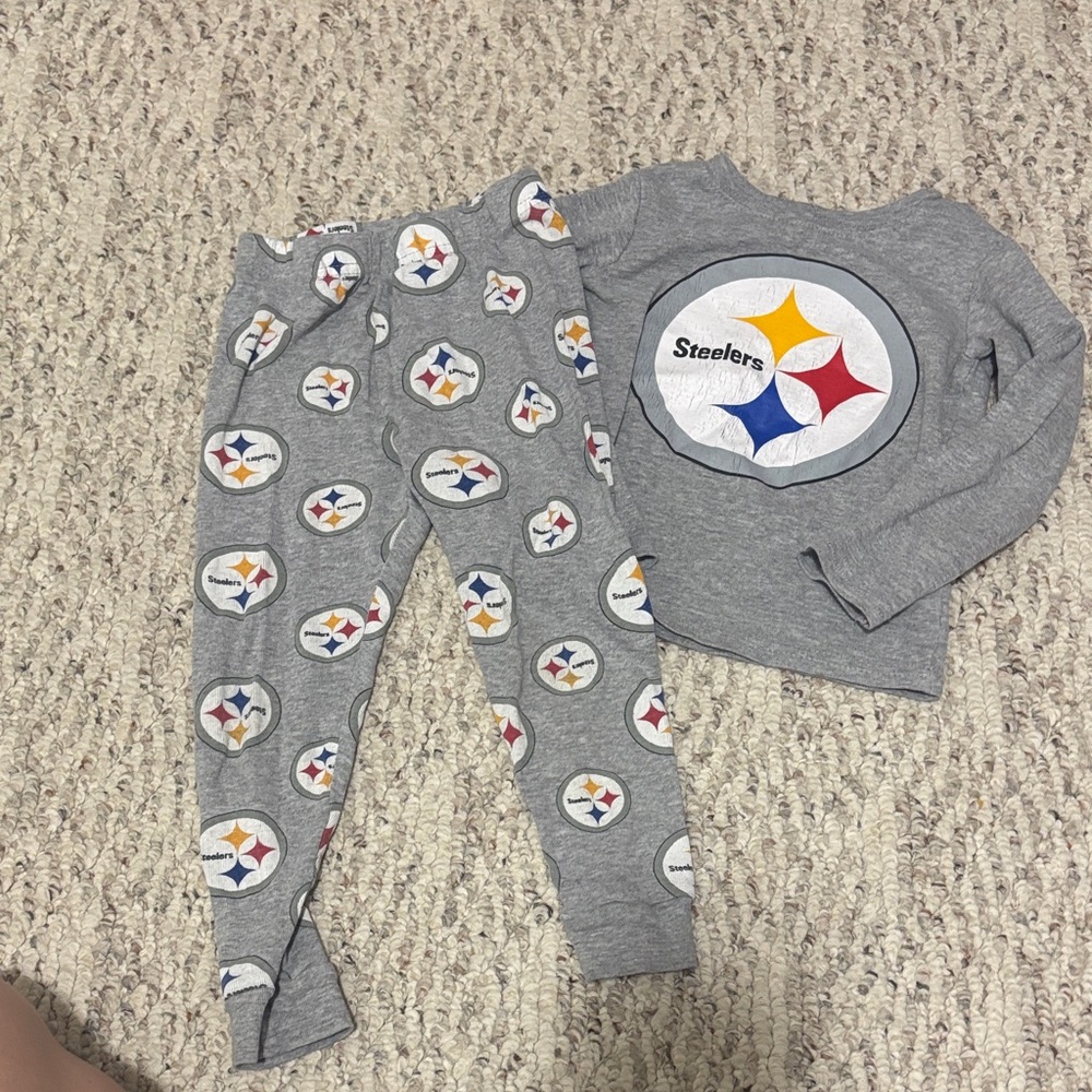 NFL Gray T-Shirt with Logo